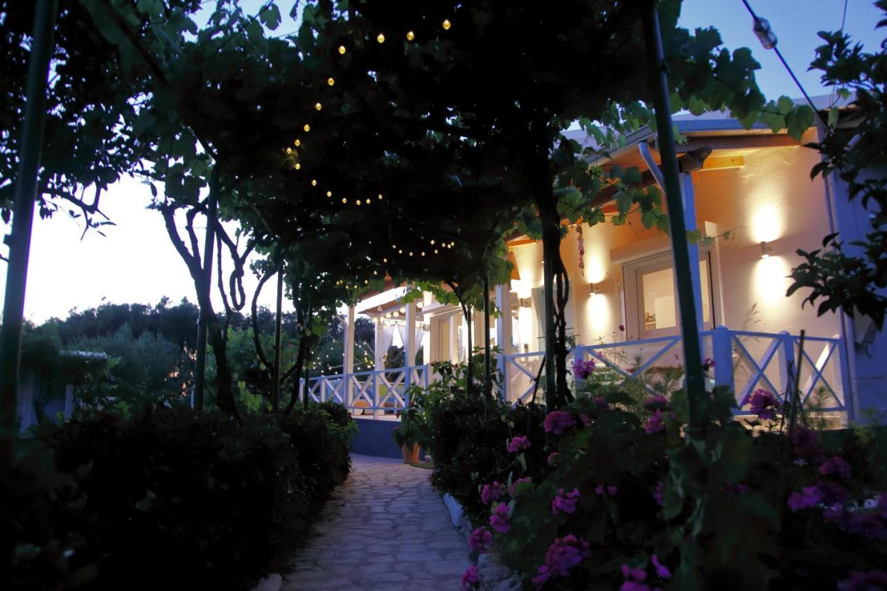 Blue Sky Cottage, Kanouli Beach Halikounas Ngoại thất bức ảnh